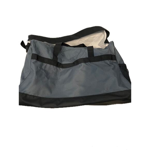 New Balance Medium Gray Black Gym Bag 18"x12"x12" - Picture 3 of 6